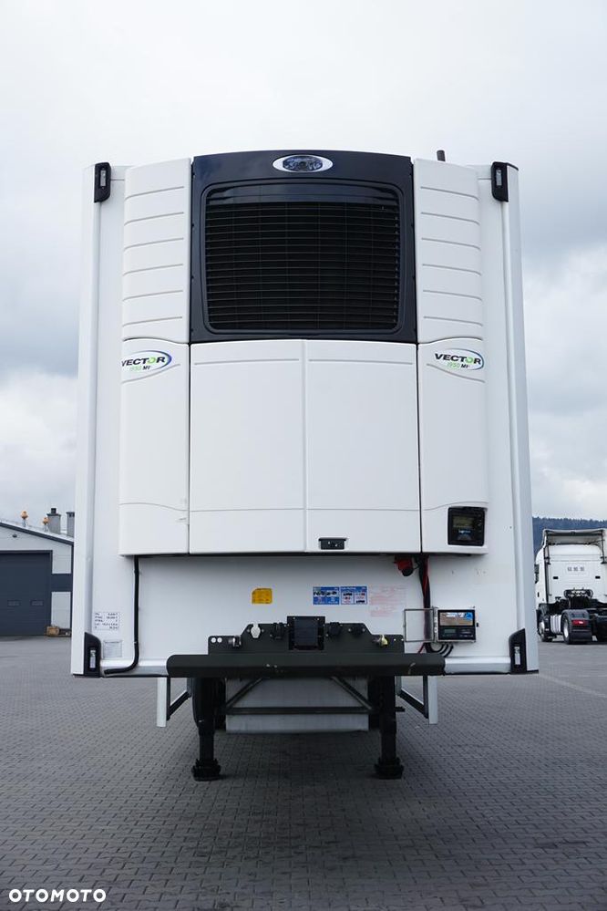 Lamberet / CHŁODNIA / CARRIER 1950 / MULTITEMPERATURA / OŚ PODNOSZONA - 7