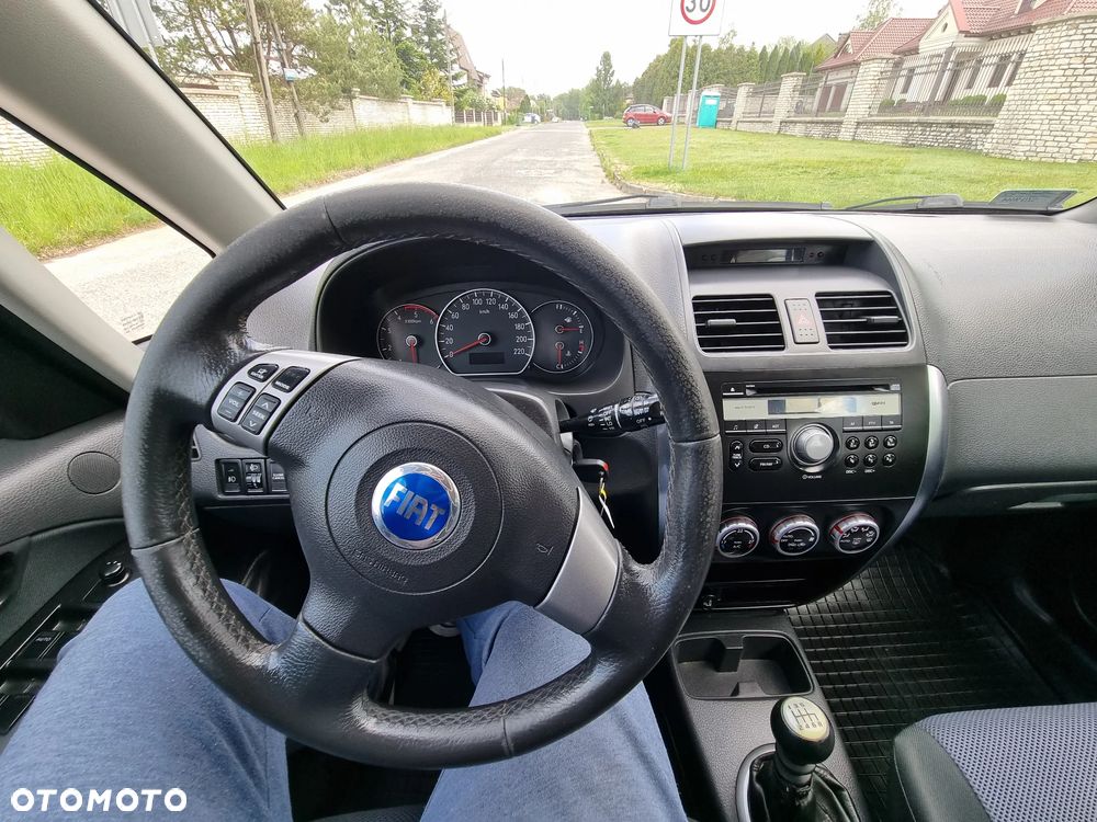 Fiat Sedici 1.9 Multijet 4x4 Dynamic - 4