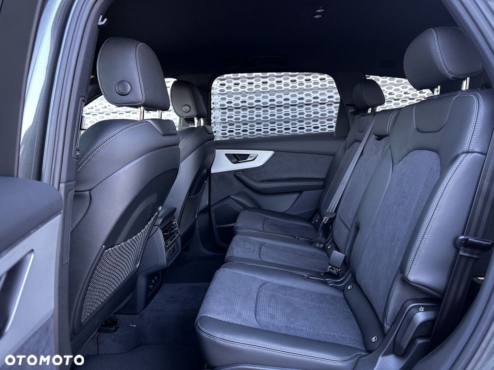 Audi Q7 - 25