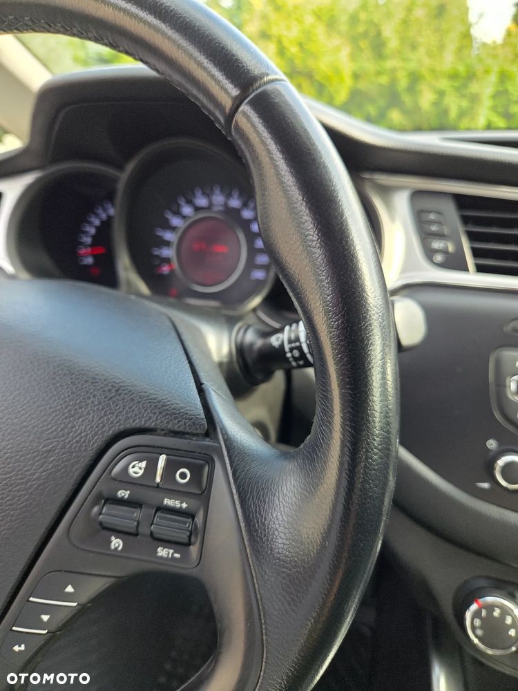 Kia Ceed 1.6 GDI L - 14