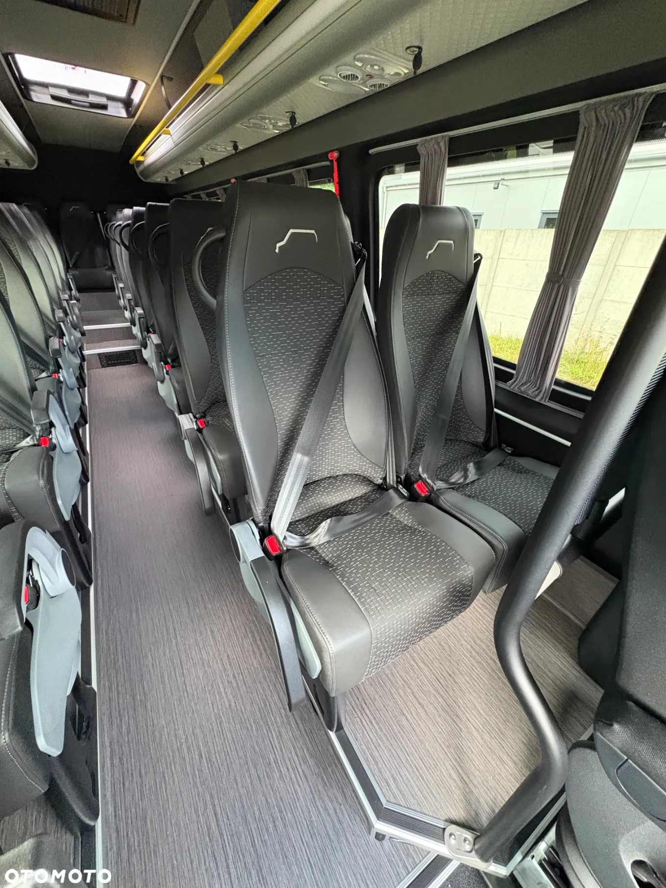 Mercedes-Benz Sprinter 519 - 12