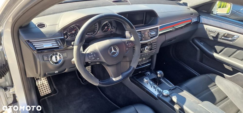 Mercedes-Benz Klasa E 63 AMG - 8