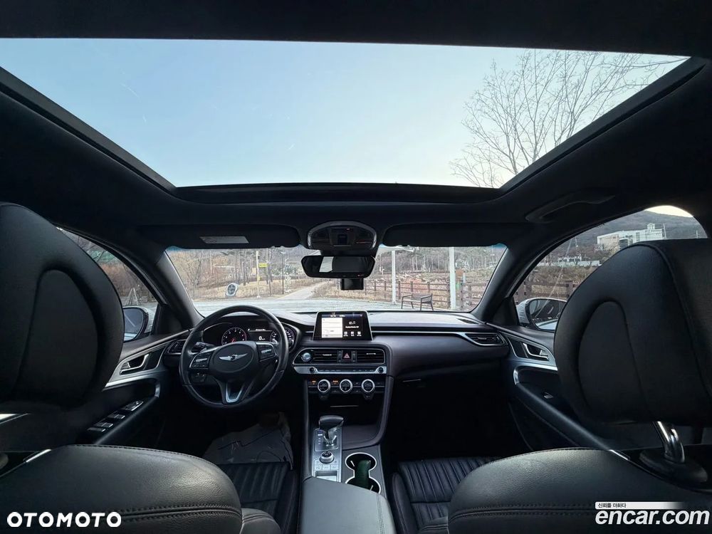 Genesis G70 - 10