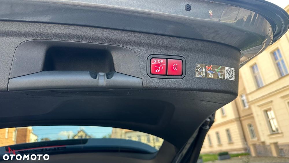 Mercedes-Benz GLE 350 de 4Matic 9G-TRONIC AMG Line Advanced Plus - 16