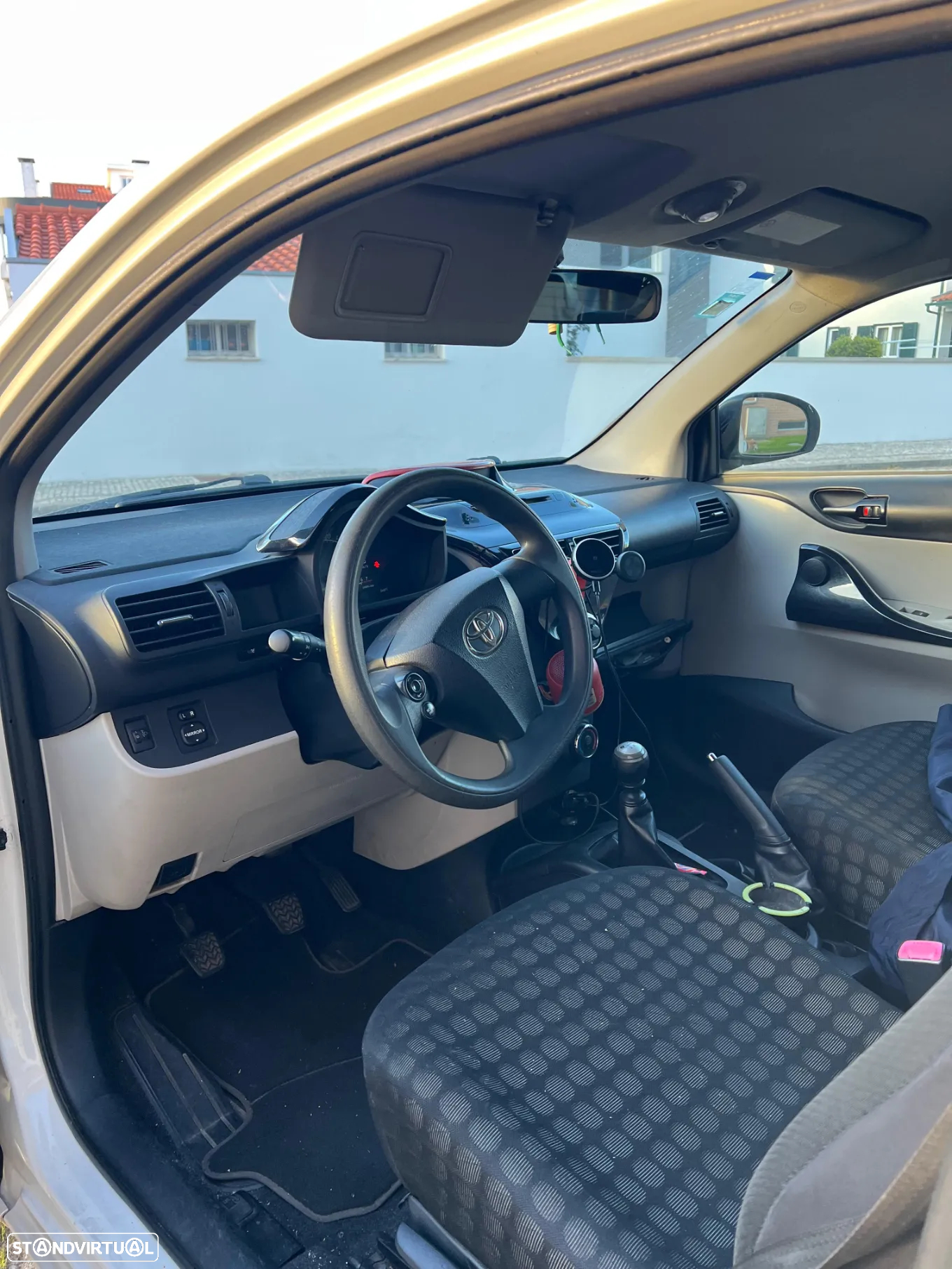 Toyota iQ 1.0 VVT-i - 5