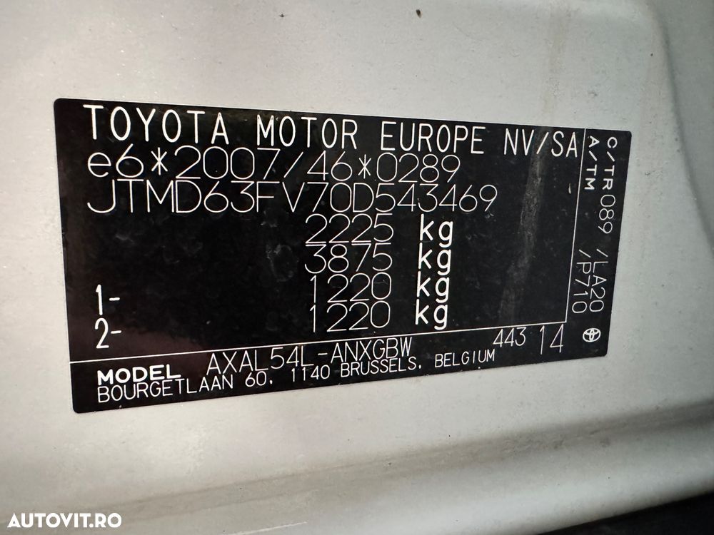 Toyota RAV4 2.5 4x4 Hybrid Lounge - 25