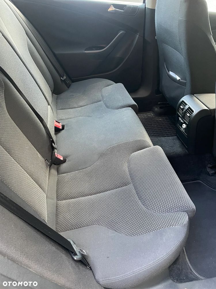 Volkswagen Passat 1.9 TDI Comfortline - 17