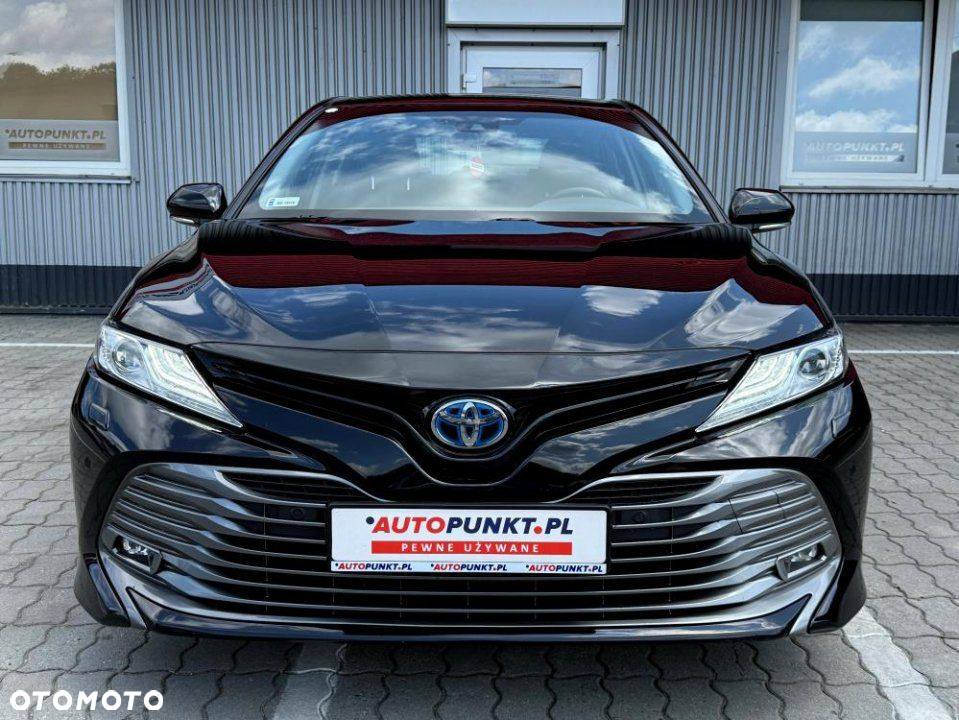 Toyota Camry - 8