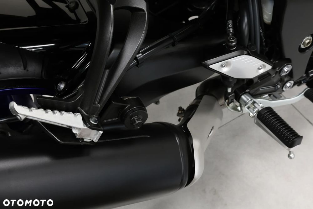 Yamaha FZ8 - 25