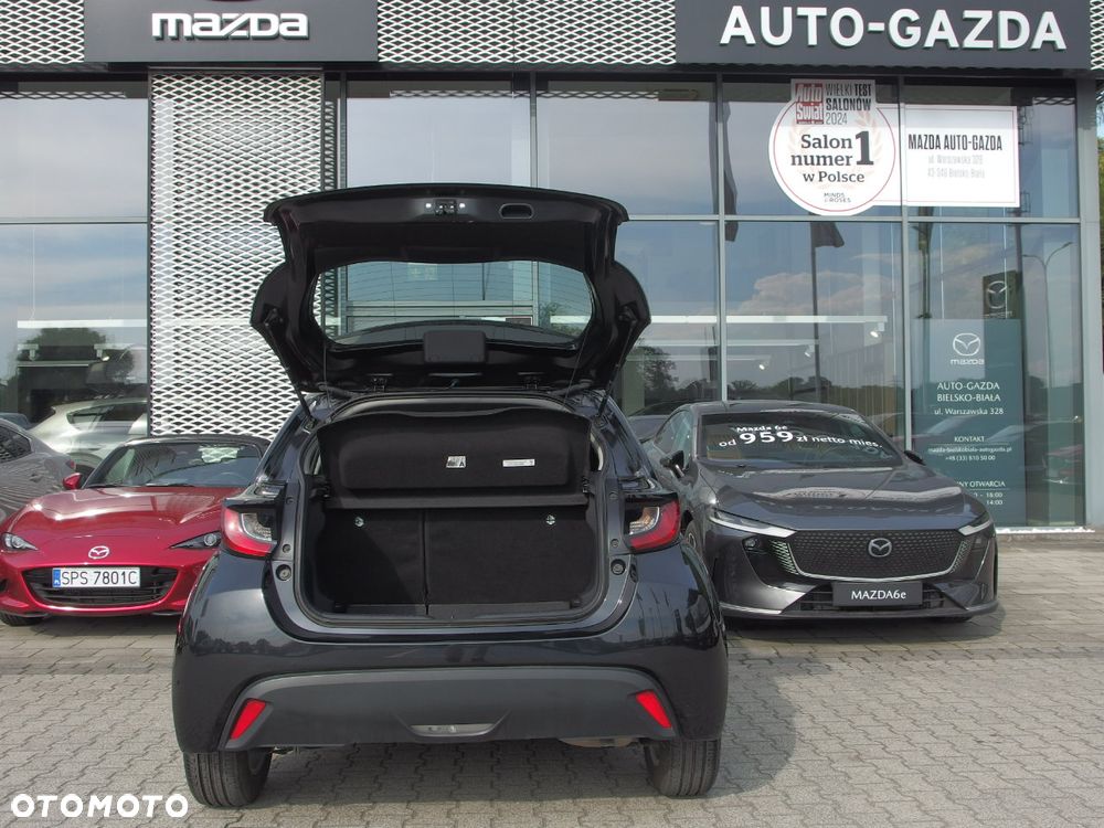 Mazda 2 Hybrid - 8
