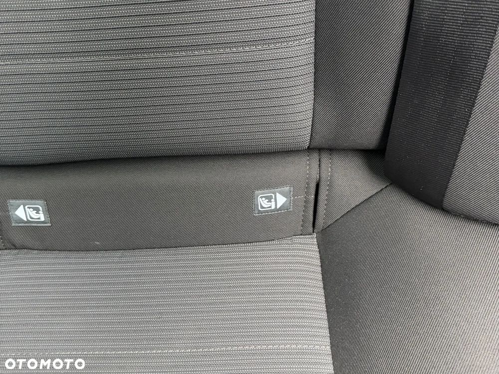 Toyota Avensis Touring Sports 1.8 Business Edition - 34