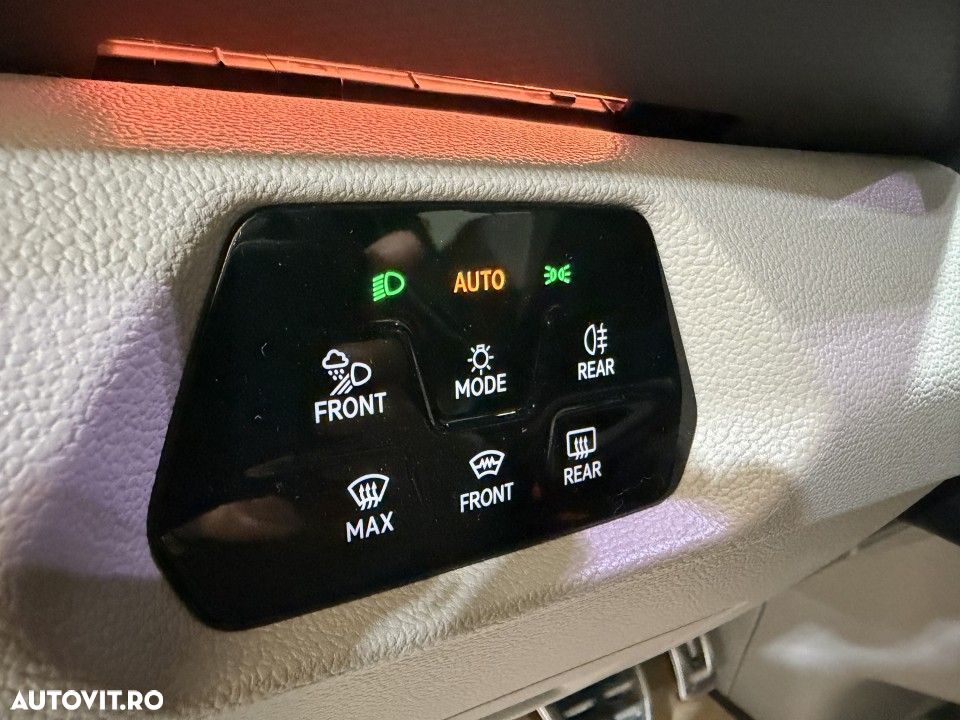 Volkswagen Multivan L 2.0 TDI DSG 110KW Style - 13