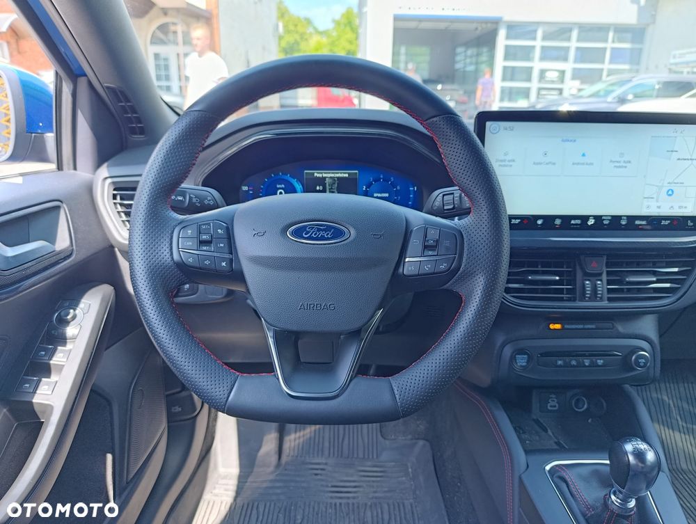 Ford Focus 1.0 EcoBoost mHEV ST-Line X - 17