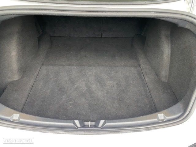 Tesla Model 3 Long Range Tração Traseira - 17