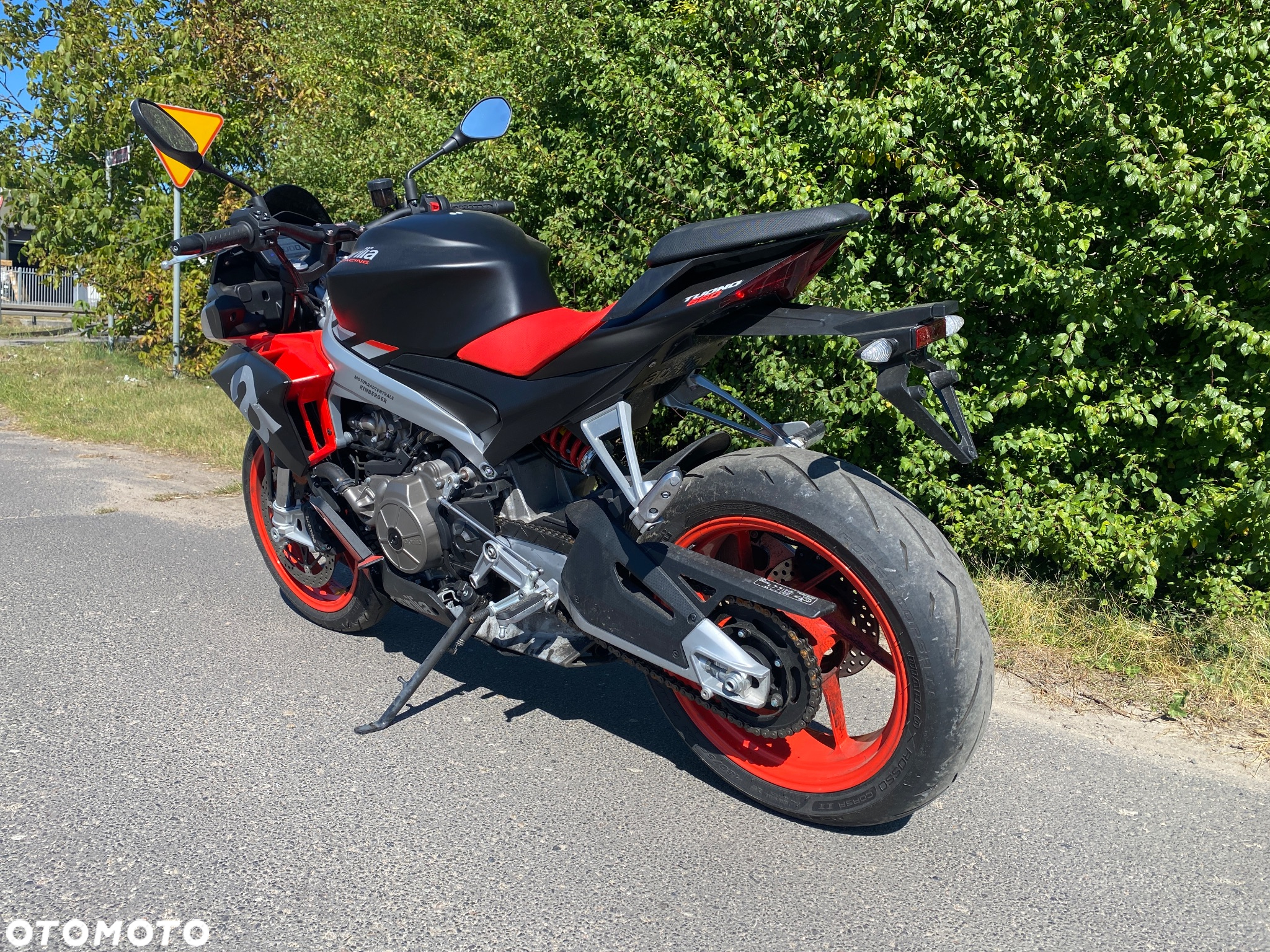 Aprilia Tuono - 7
