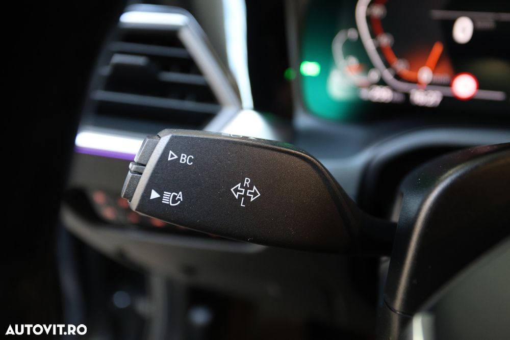 BMW Seria 3 320d xDrive Aut. Luxury Line - 35