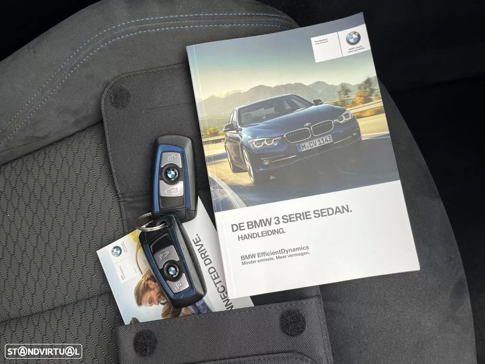 BMW 320 i Pack M Auto - 58