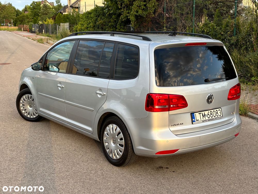 Volkswagen Touran - 21