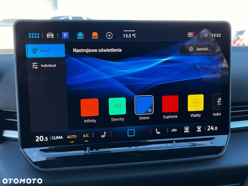 Volkswagen T-Roc 1.5 eTSI R-Line DSG - 15