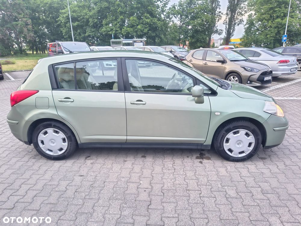 Nissan Tiida 1.6 Acenta - 3