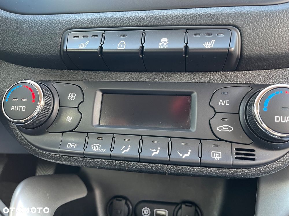 Kia Ceed 1.6 GDI Fifa World Cup Edition - 14