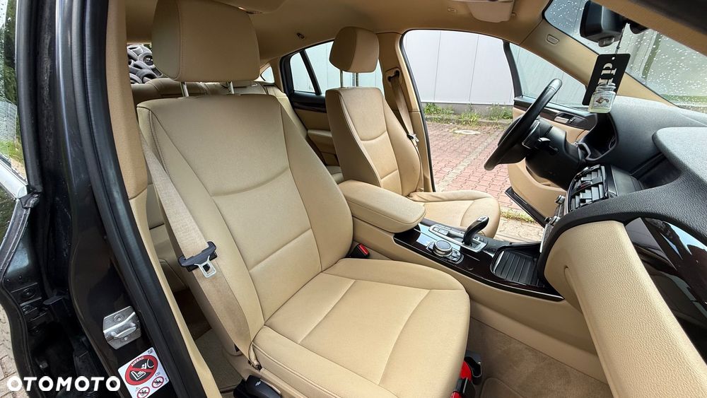 BMW X4 xDrive20i xLine - 11