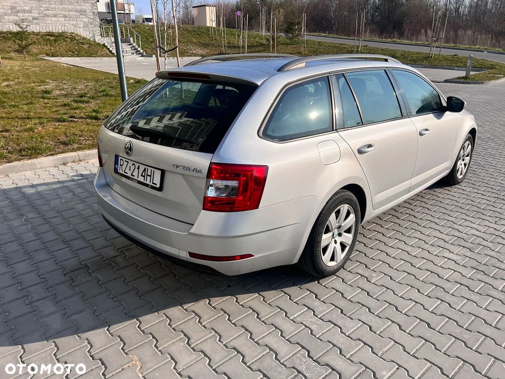 Skoda Octavia - 2