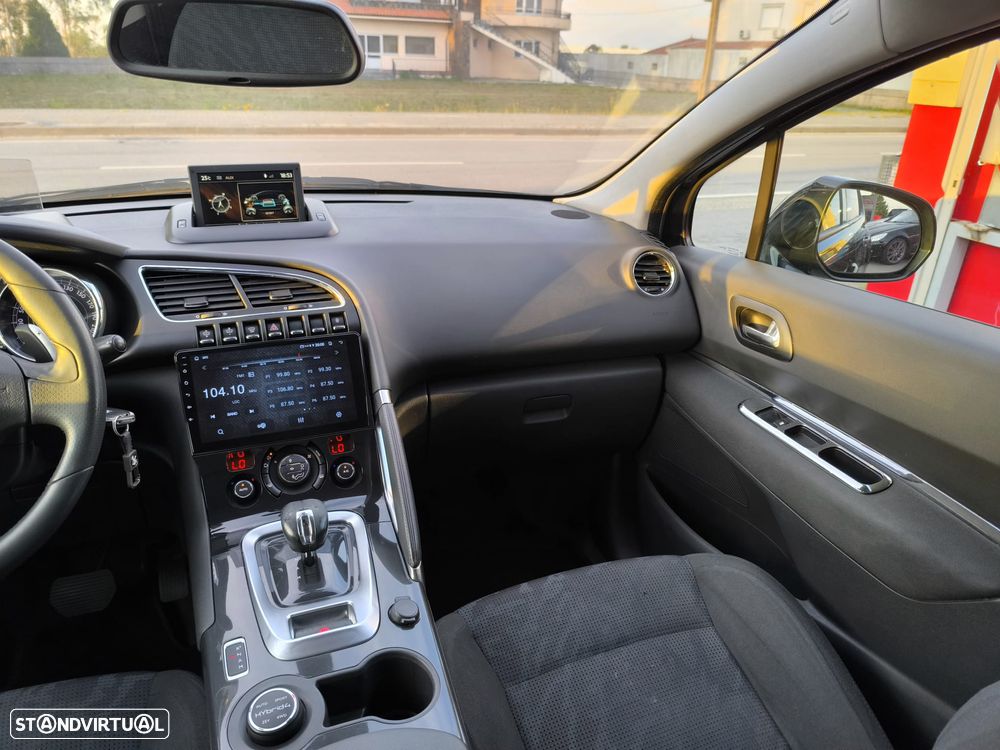 Peugeot 3008 2.0 HDi Hybrid4 - 37