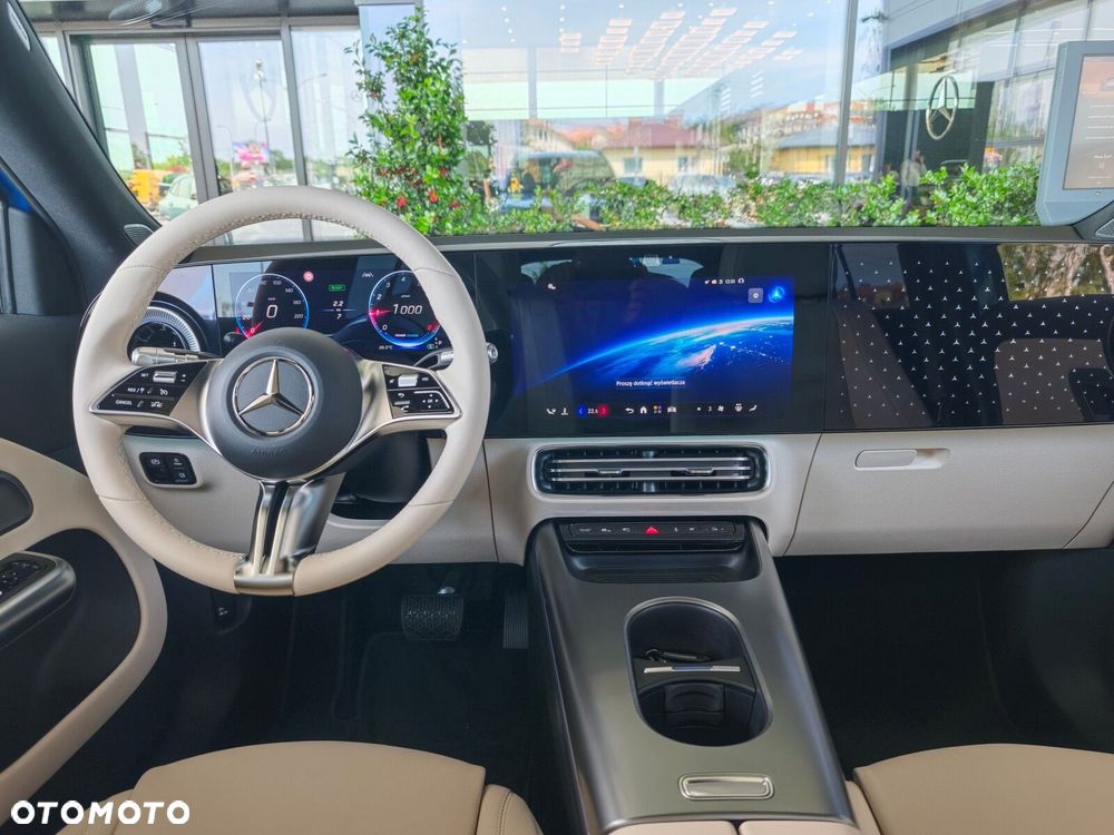 Mercedes-Benz GLB - 15