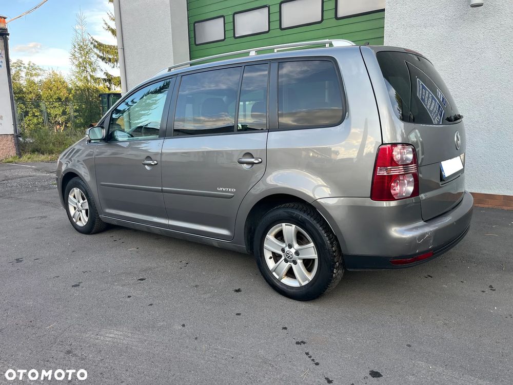 Volkswagen Touran 1.4 TSI Highline - 4