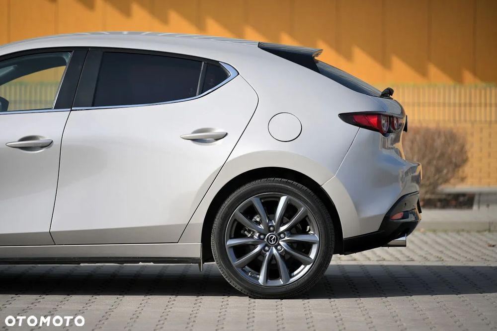 Mazda 3 - 4