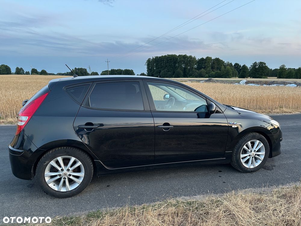 Hyundai i30 1.4 Blue Comfort - 4
