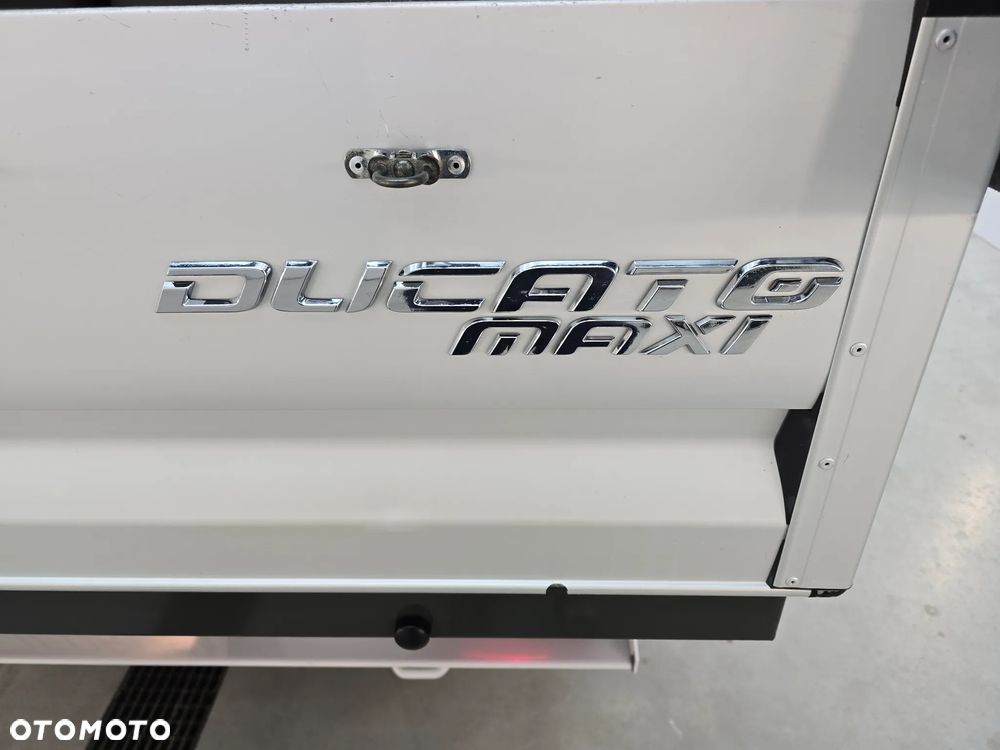 Fiat DUCATO 19Tyś km DOKA MAXI 7-OSOBOWY + 855Kg Ładownośc NAJLEPSZY SINIK 2,3 IVECO 140KM SALON PL STAN JAK NOWY NOWY NOWY 19Tyś km SERWIS ASO FIAT DO OSTATNIEGO Km KOŁA16 Cali KLIMA ELEKTRYKA WZMOCNIONE ZAWIESZENIE - 2