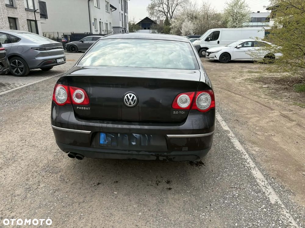 Volkswagen Passat 2.0 TDI Highline DSG - 5