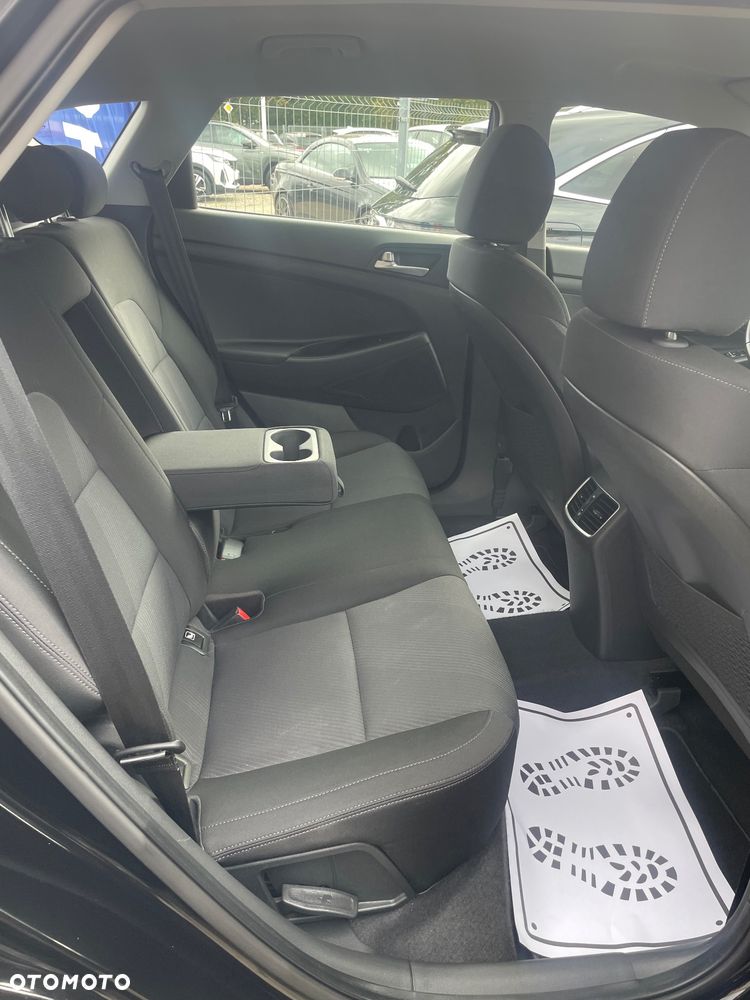 Hyundai Tucson 1.7 CRDI BlueDrive GO 2WD - 13