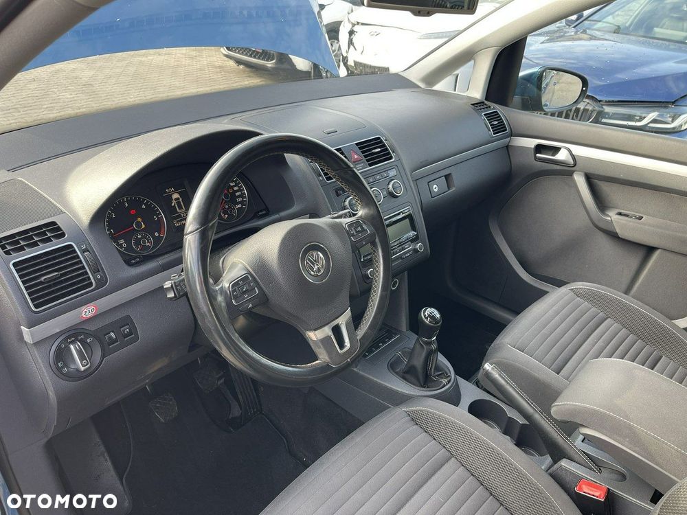 Volkswagen Touran - 7