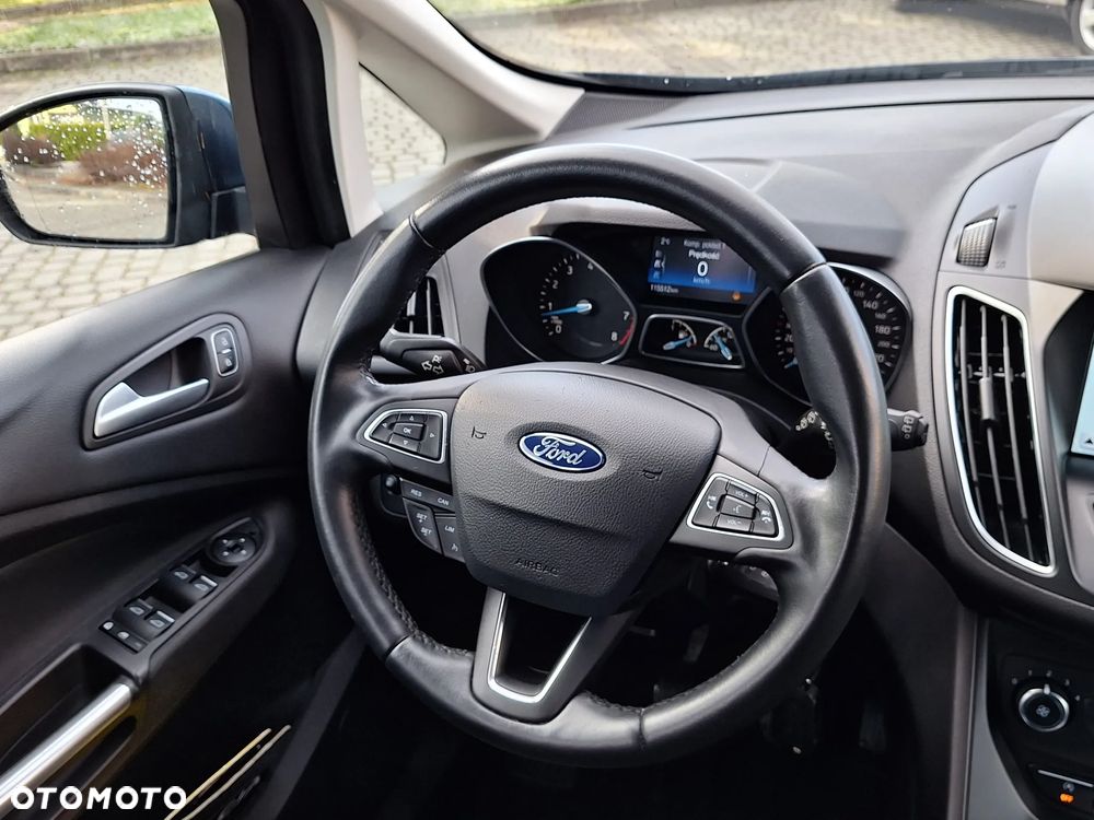 Ford Grand C-MAX - 11
