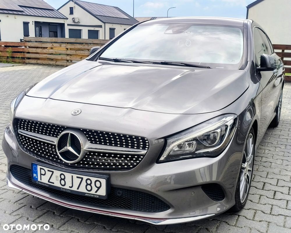 Mercedes-Benz CLA 180 - 1