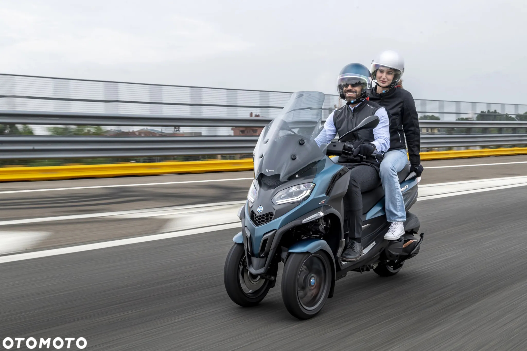 Piaggio MP-3 - 17