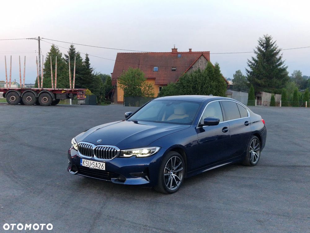 BMW Seria 3 330i Sport Line - 3
