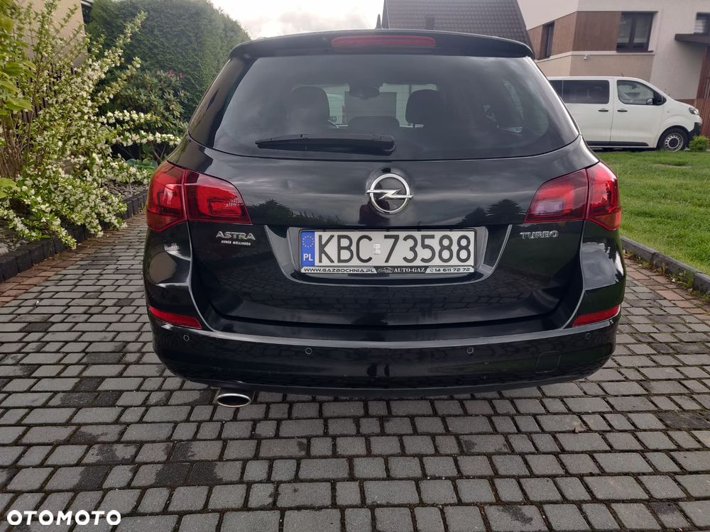 Opel Astra 1.6 T Cosmo - 5