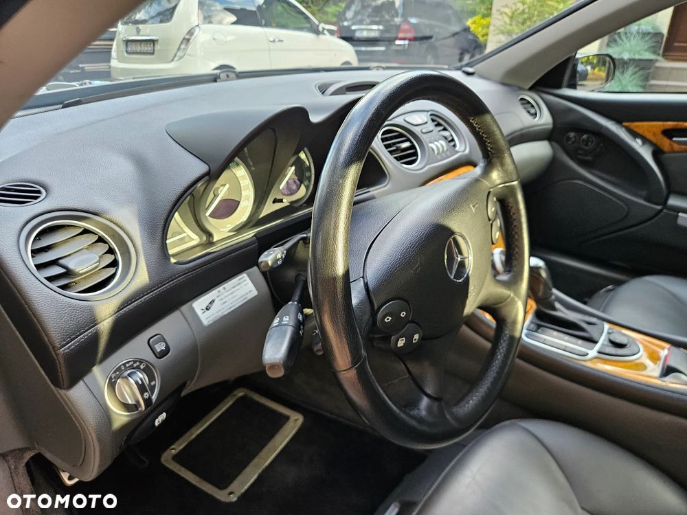 Mercedes-Benz SL 500 7G-TRONIC - 24