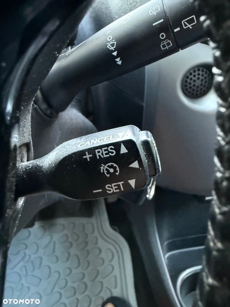 Toyota Aygo x-play - 14