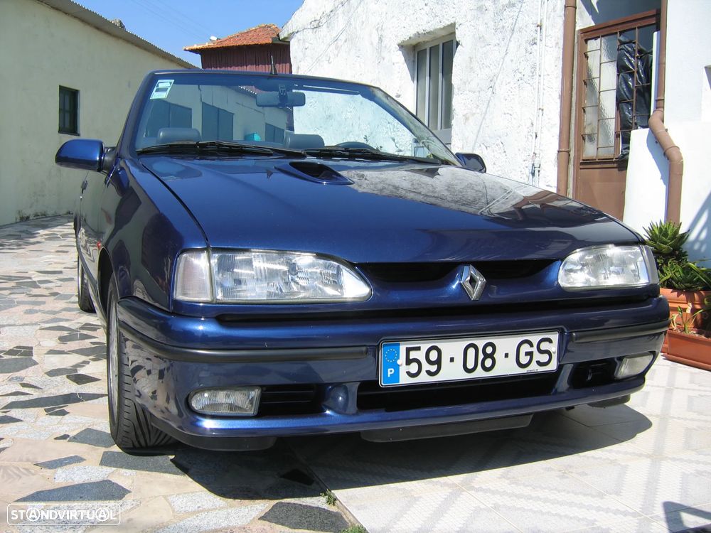 Renault 19 Cabriolet 1.8 - 7