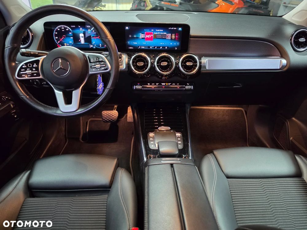 Mercedes-Benz GLB - 19
