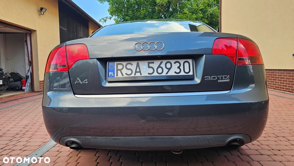 Audi A4 Limousine - 30