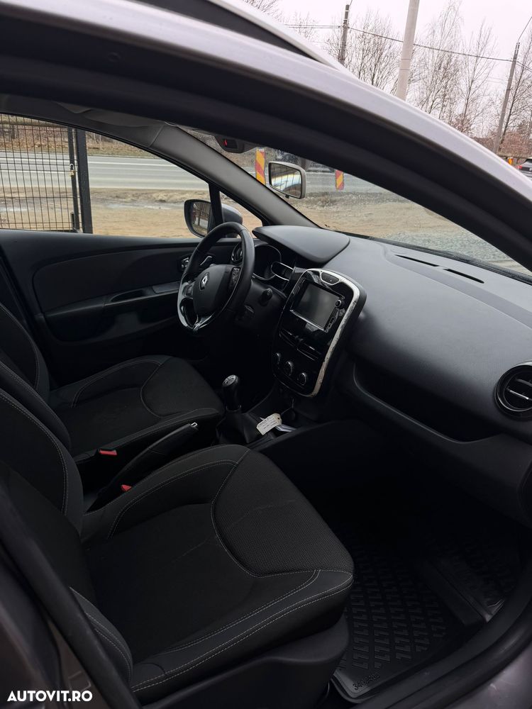 Renault Clio - 7