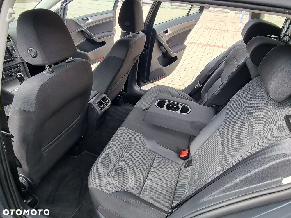 Volkswagen Golf 1.6 TDI 4Motion BlueMotion Technology Comfortline - 29