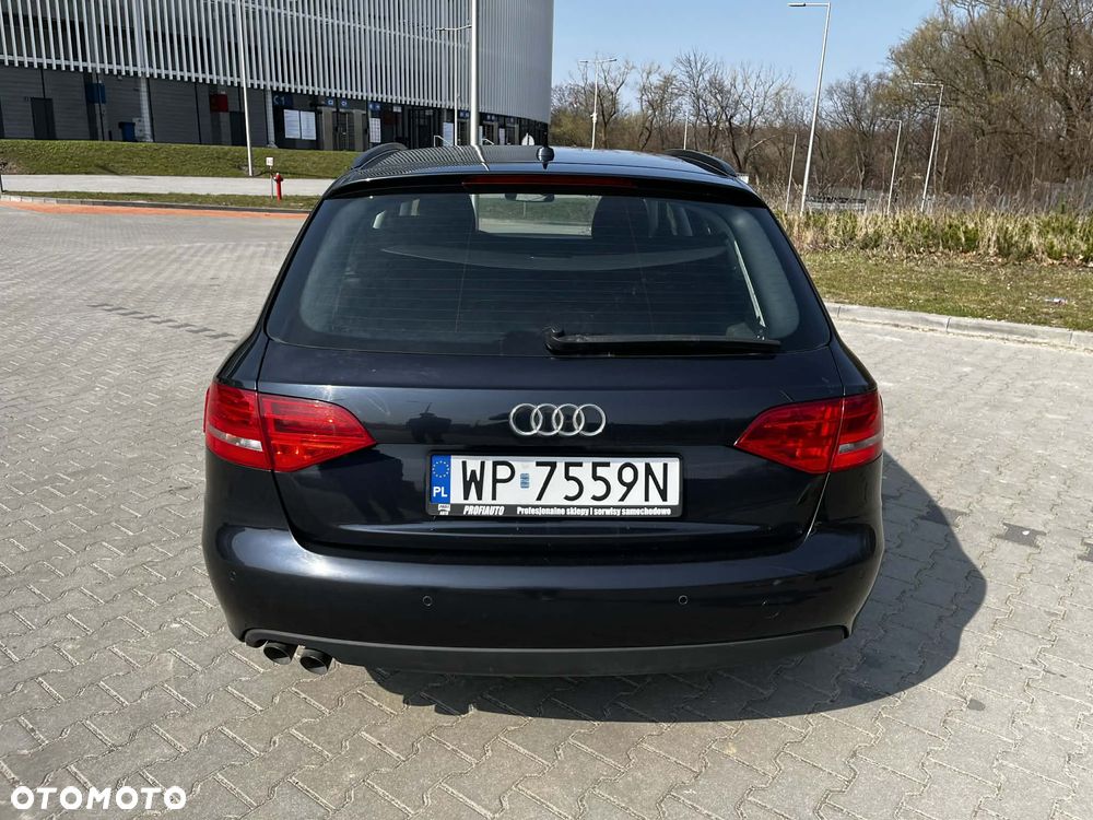 Audi A4 Avant 2.0 TDI 120g DPF Attraction - 4