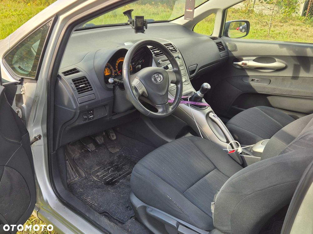 Toyota Auris - 7